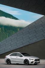 Mercedes-Benz A200 AMG Line Sedan 2018 года (WW)